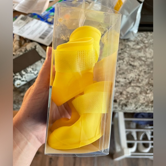 Silicone Pet shoes!🐾 - Picture 3 of 4